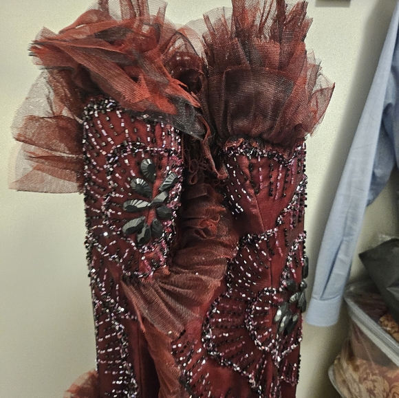 Evening dress - Picture 3 of 7